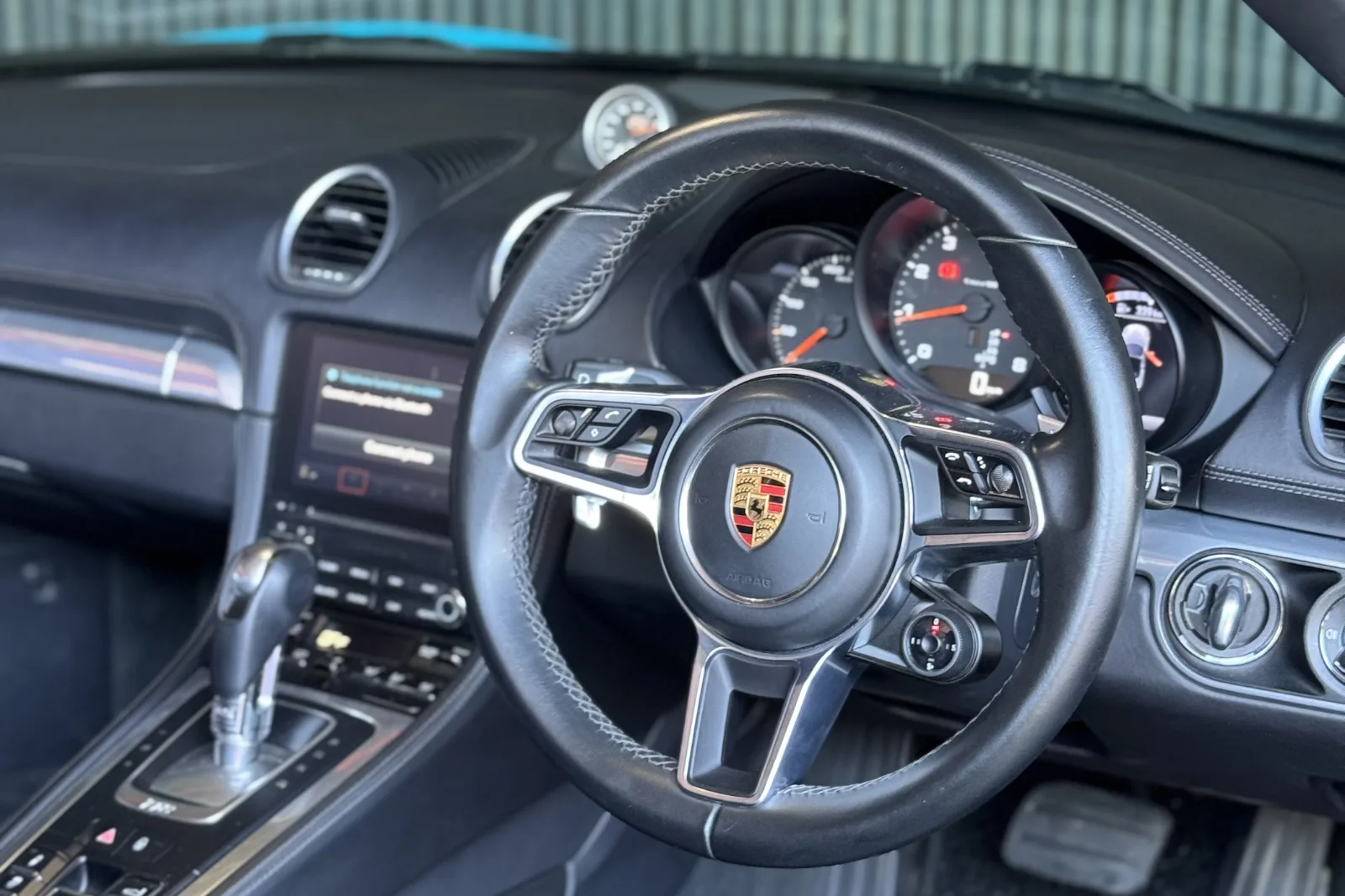 Catalog-Dewata Point-PORSCHE GT4-6